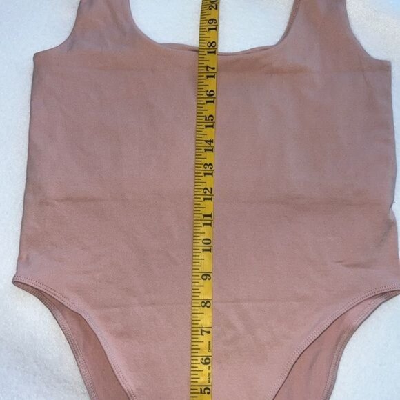 A New Day Women’s Scoop Neck Bodysuit Light Pink Size M Nylon Blend Stretch - Picture 6 of 6